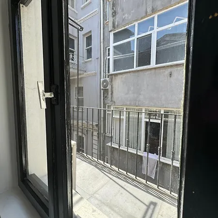 Savcibey Building דירה *