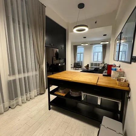 Apartment Savcibey Building