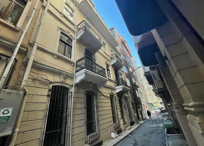 Lejlighed Savcibey Building *